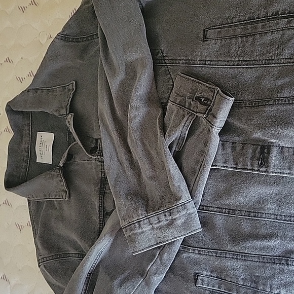 Mens Denim Trucker Jacket - Picture 3 of 3